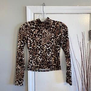 Olivia Rae ladies XS animal print top excellent condition